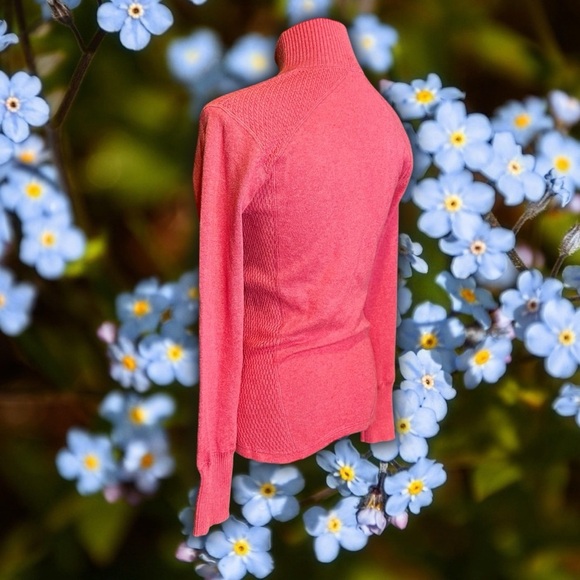 NWT Eddie Bauer ‘1/2 Zip Pullover’ in “Punch Pink / Castle Rock” Size Medium - Picture 9 of 15